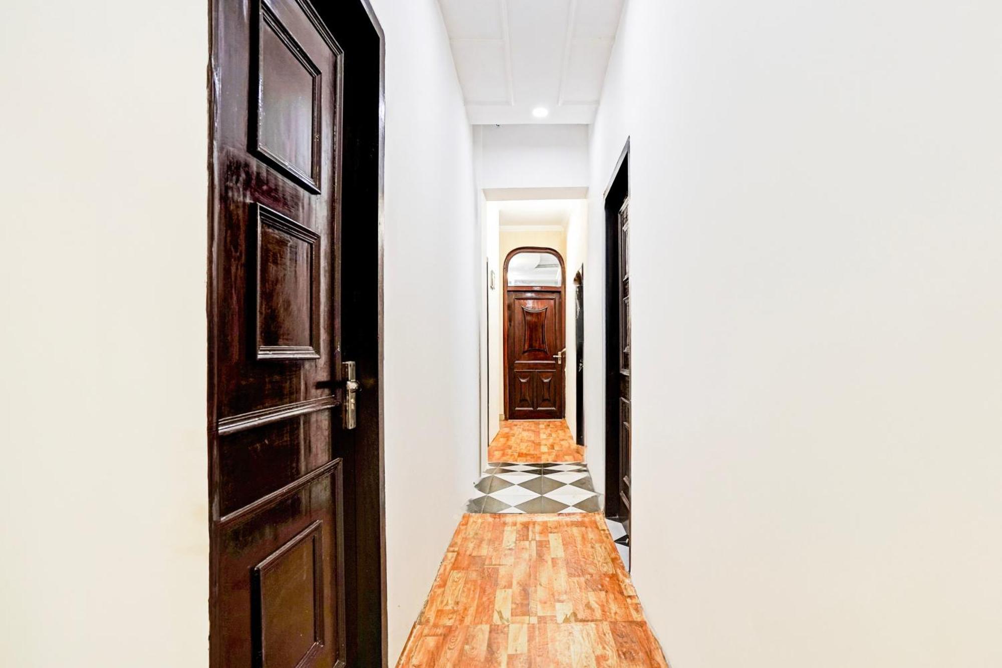 Hotel O Le Empire Stay House New Delhi Extérieur photo