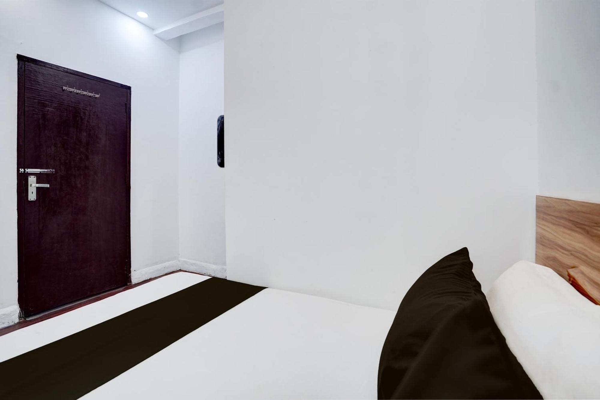 Hotel O Le Empire Stay House New Delhi Extérieur photo